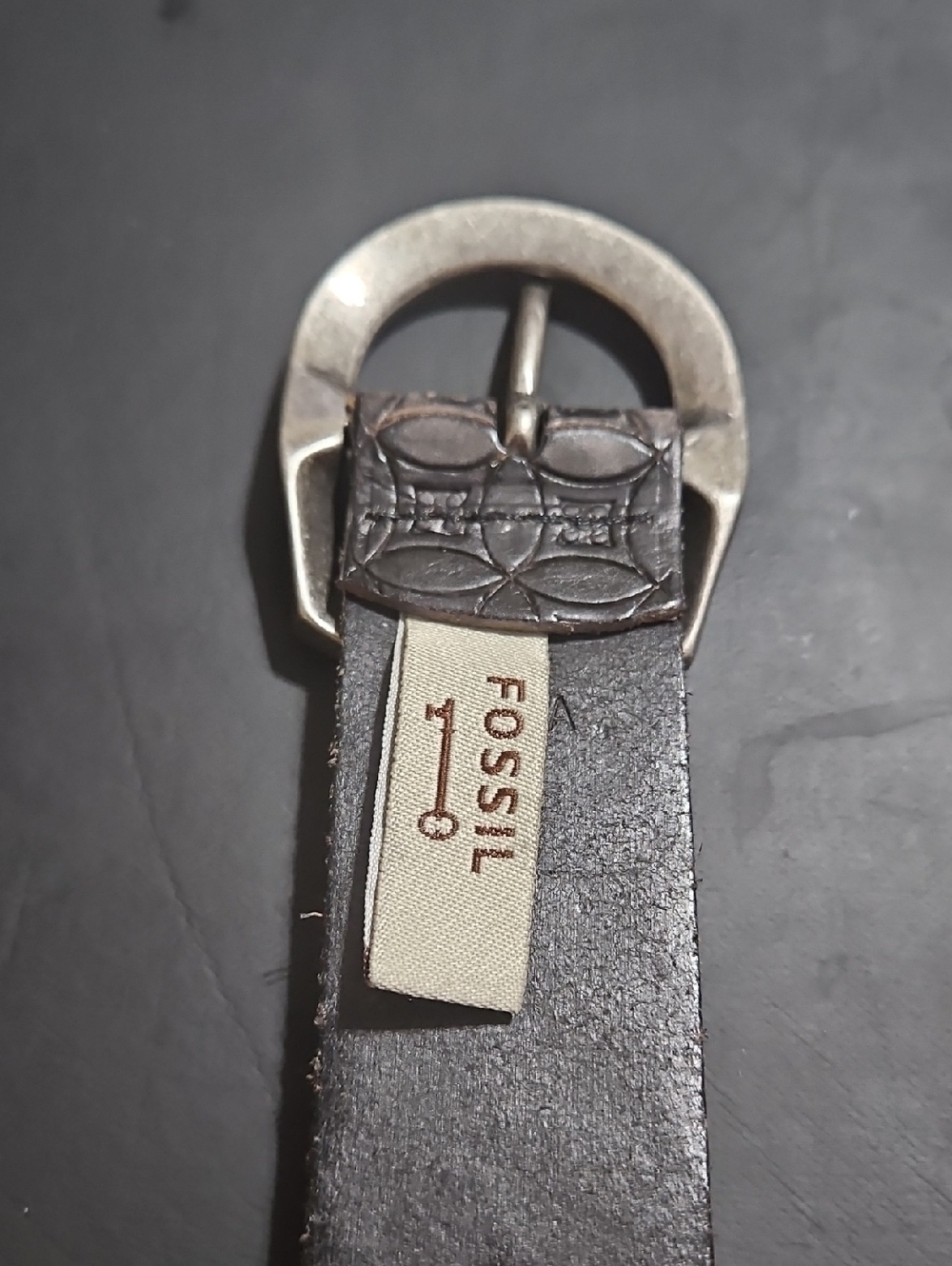 Fossil Black Leather Belt with Decorative Buckle Size Small (measures 31) - Picture 5 of 8